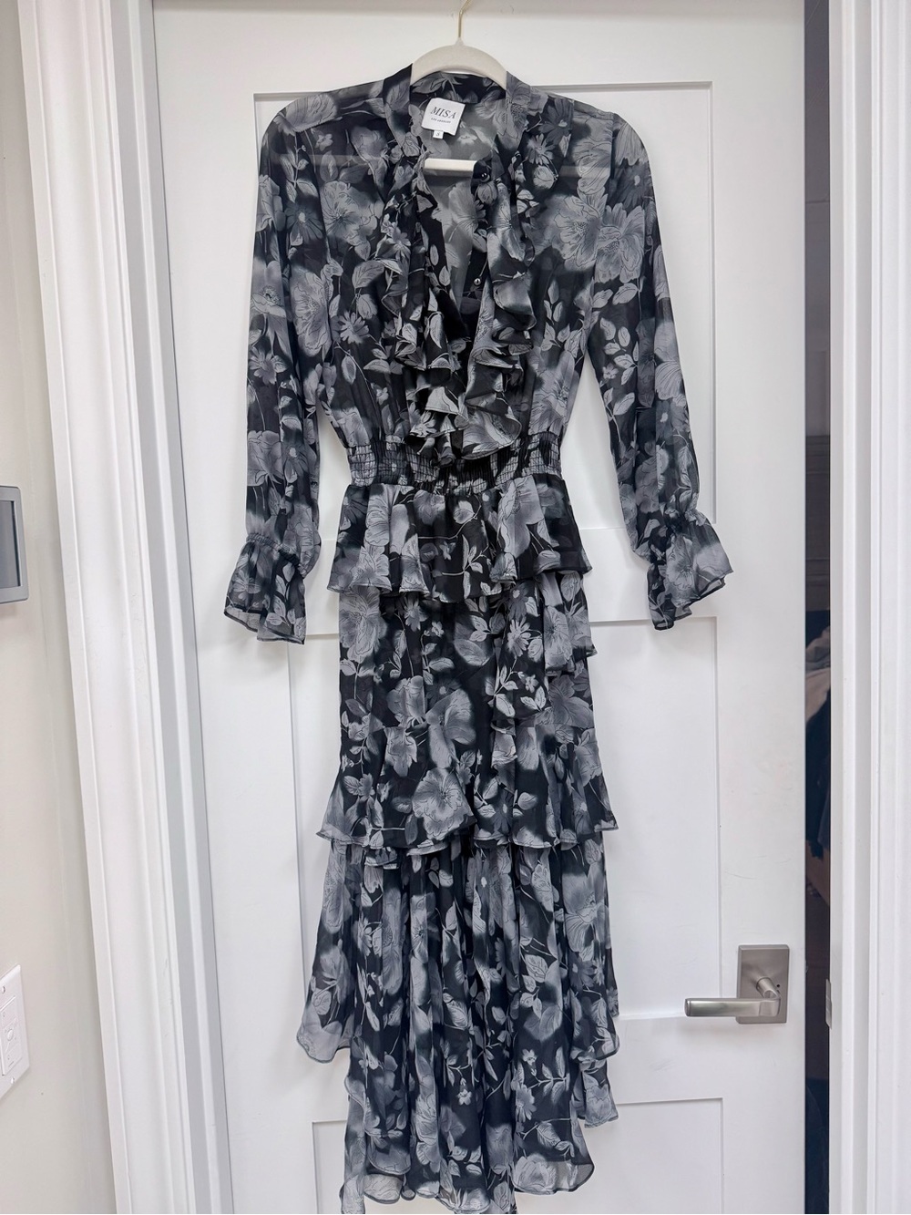 Misa Los Angeles Black & Gray Floral Tiered Long-Sleeve Midi Dress - Picture 3 of 5